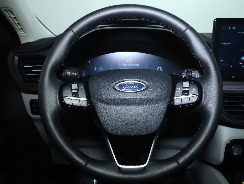 Used 2023 Ford Escape Platinum w/ Premium Technology Package AWD/4WD image 23