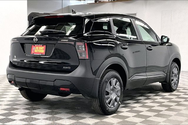 New 2027 Nissan Kicks S AWD/4WD image 17