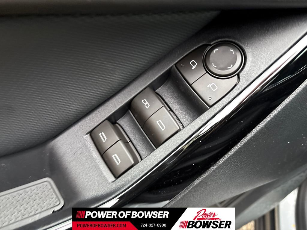 New 2026 Chevrolet Equinox LT w/ Convenience Package II AWD/4WD image 7