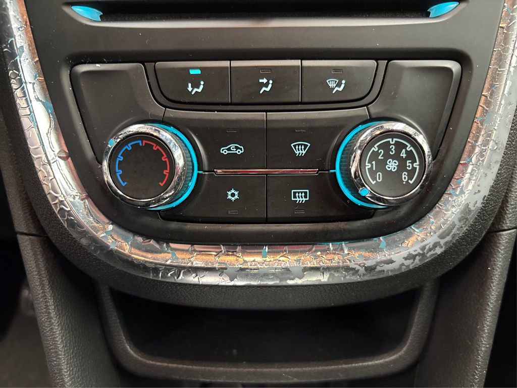 Used 2016 Buick Encore FWD image 30