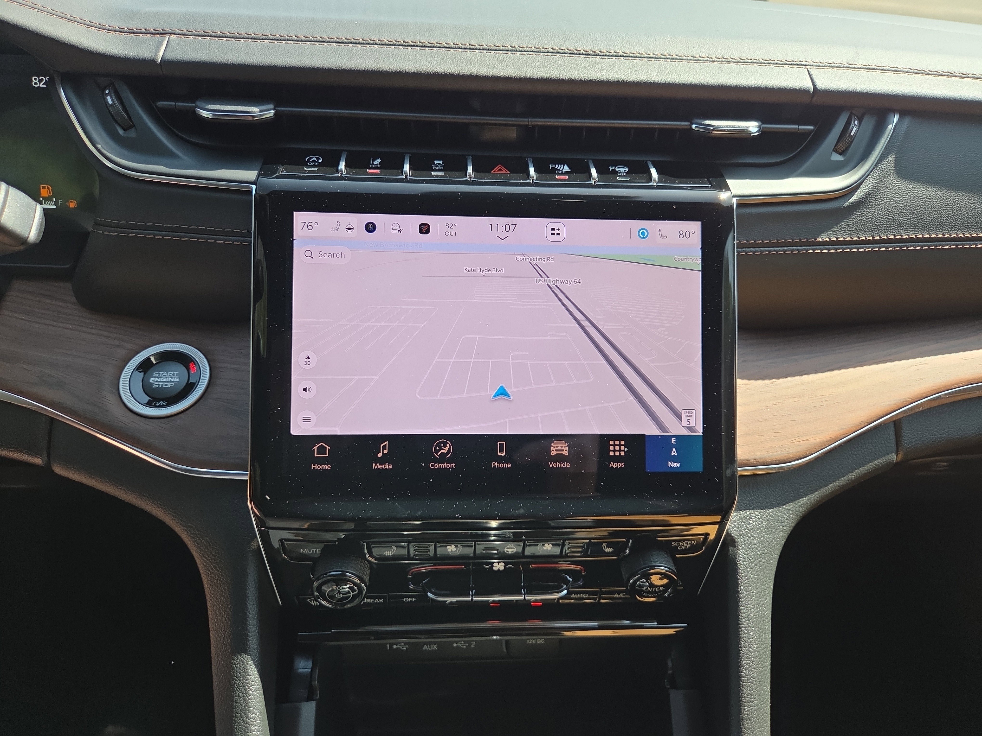 New 2025 Jeep Grand Cherokee Summit w/ Obsidian Package image 9