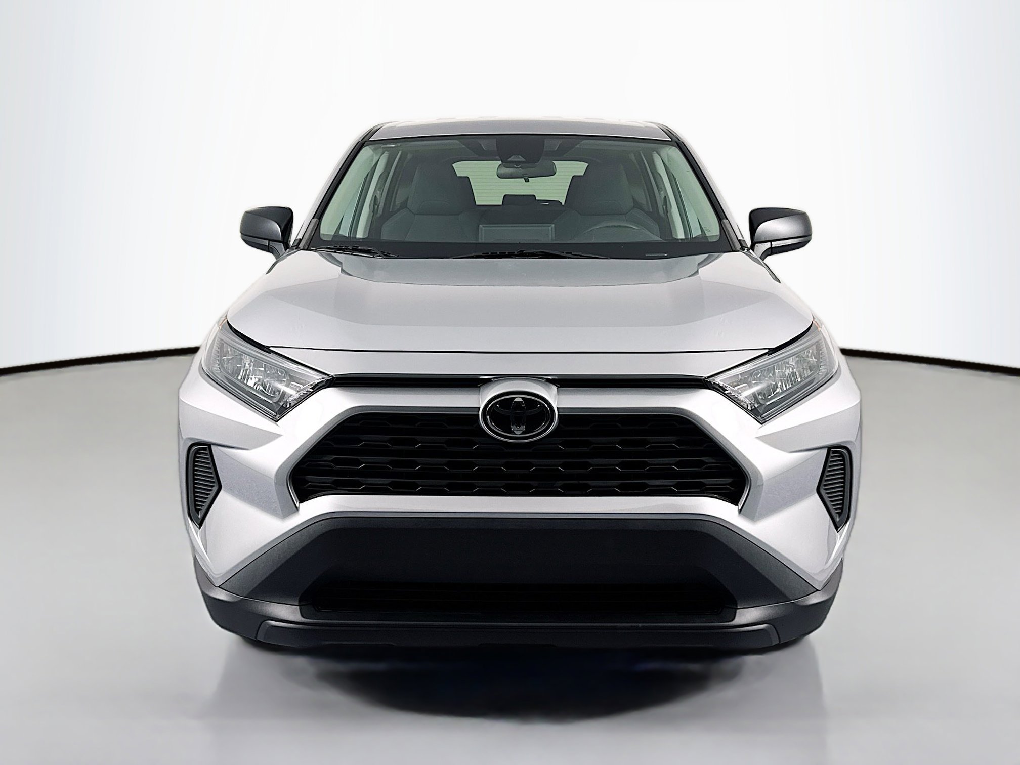 Used 2022 Toyota RAV4 LE video 2