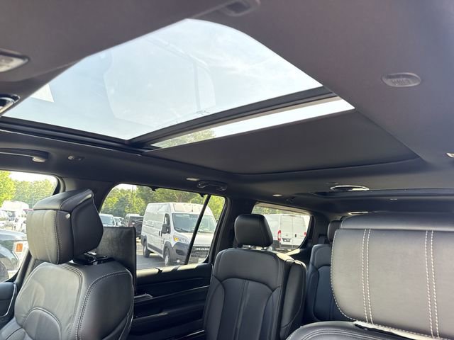 New 2026 Jeep Grand Wagoneer Summit AWD/4WD image 33