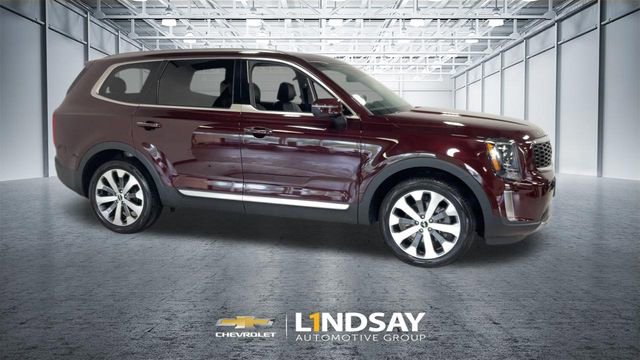 Used 2022 Kia Telluride S image 3