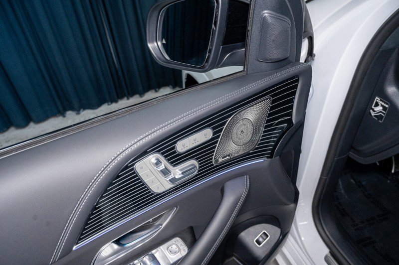 New 2026 Mercedes-Benz GLE 53 AMG 4MATIC Coupe image 11