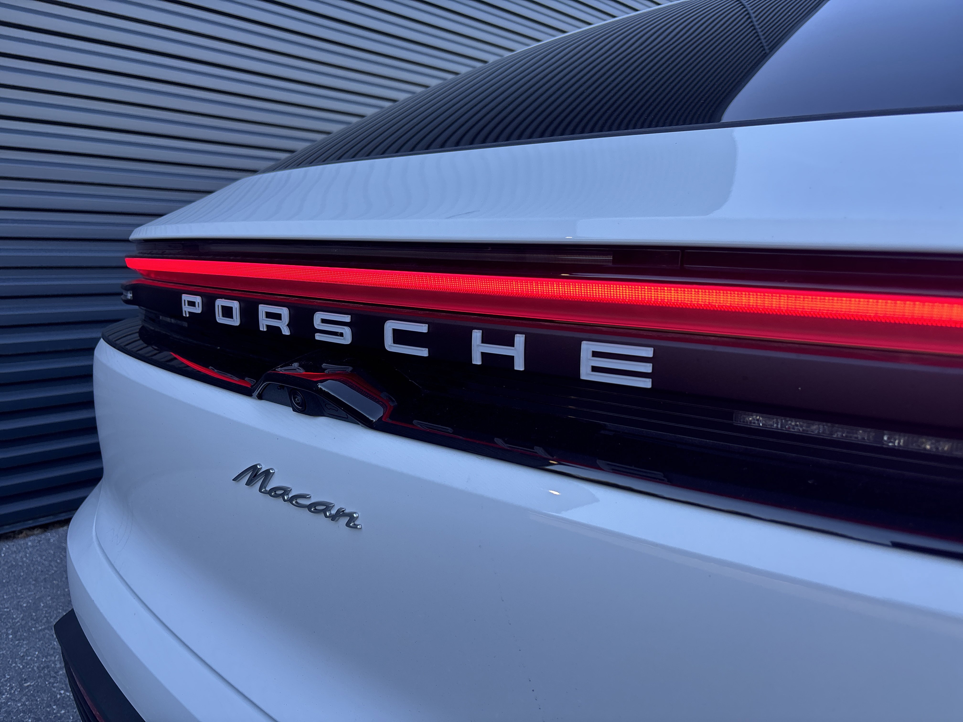 New 2025 Porsche Macan Electric image 27