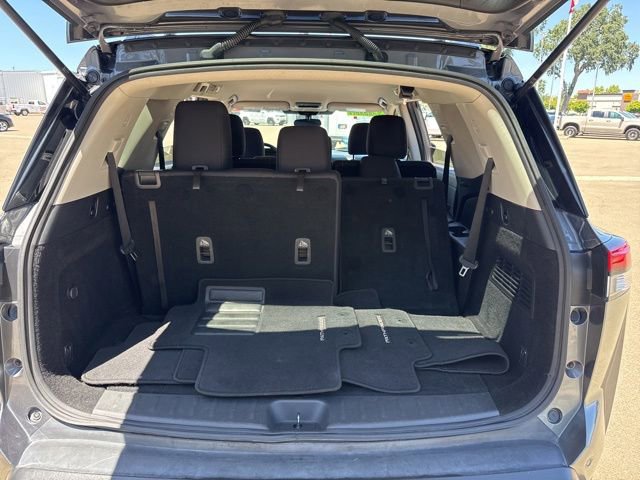 Used 2022 Nissan Pathfinder SV w/ Cargo Package FWD image 7
