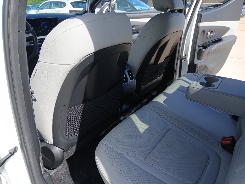Used 2025 Hyundai Santa Cruz Limited AWD/4WD image 19