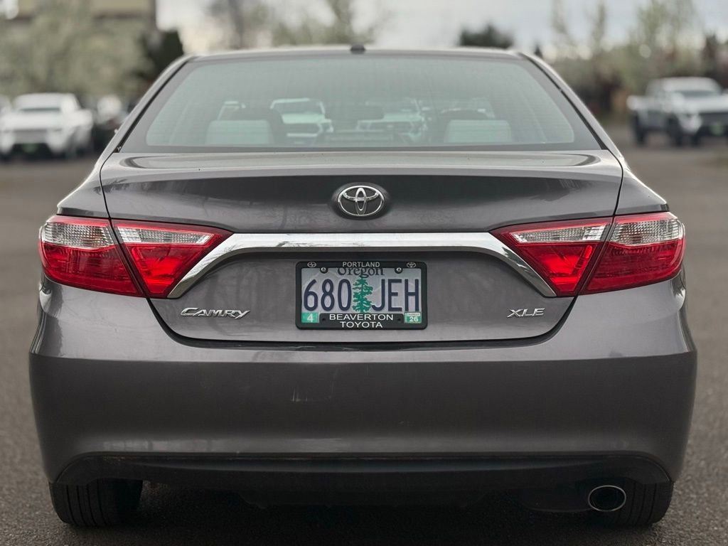 Used 2016 Toyota Camry XLE image 4