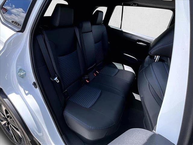 Used 2025 Toyota Corolla Cross AWD Hybrid w/ Convenience Package image 28