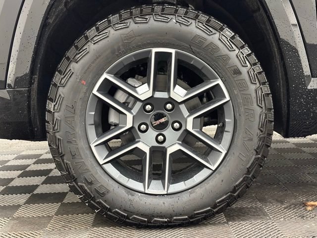 New 2026 GMC Terrain AT4 AWD/4WD image 15