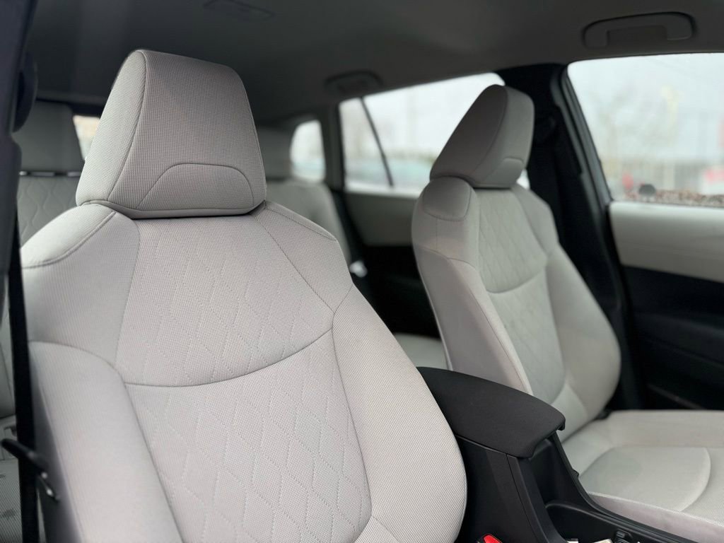 Used 2023 Toyota Corolla Cross L image 18