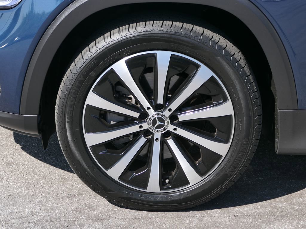 Used 2022 Mercedes-Benz GLB 250 4MATIC image 10