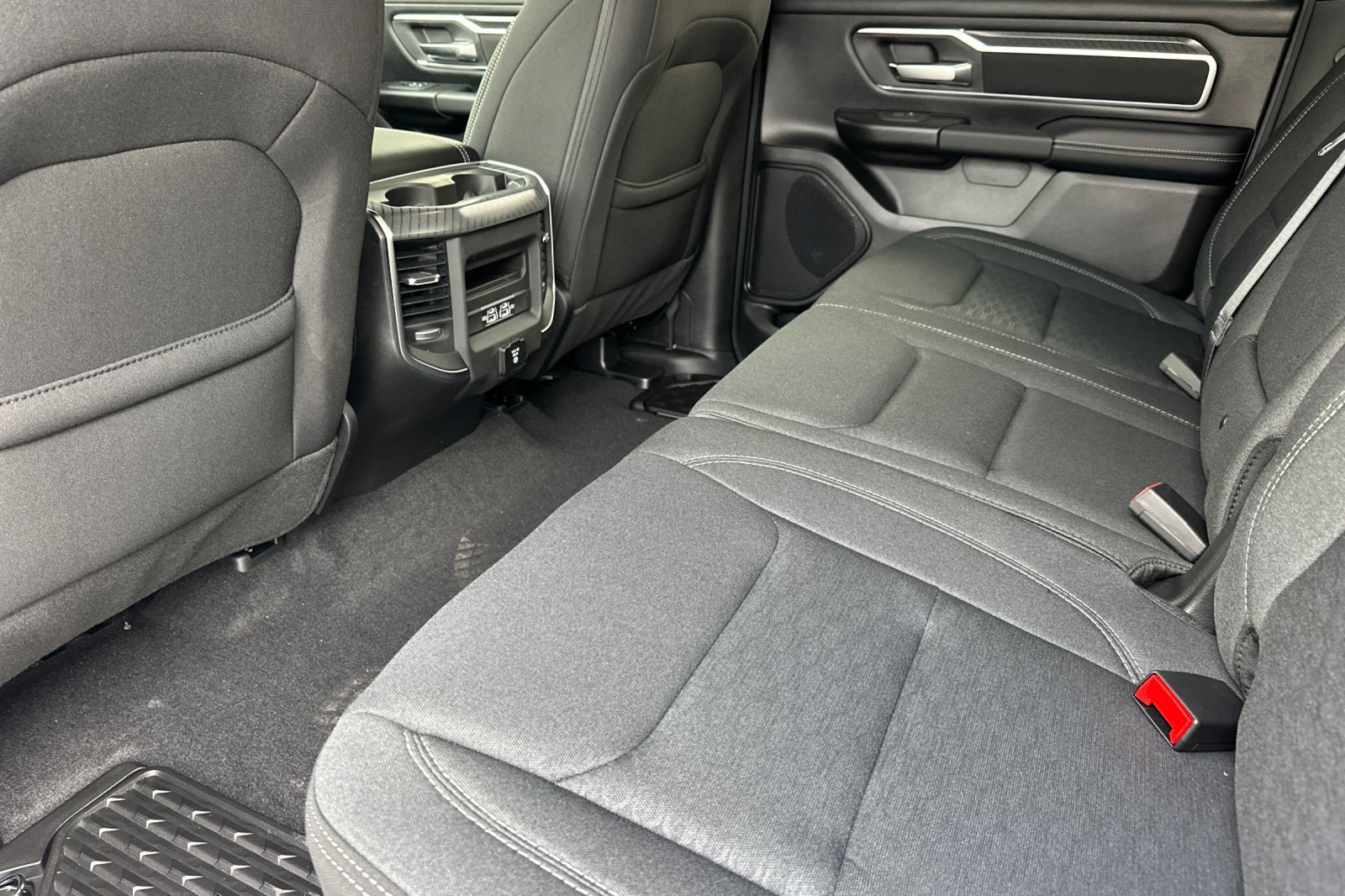 New 2026 RAM 1500 4x4 Crew Cab image 11