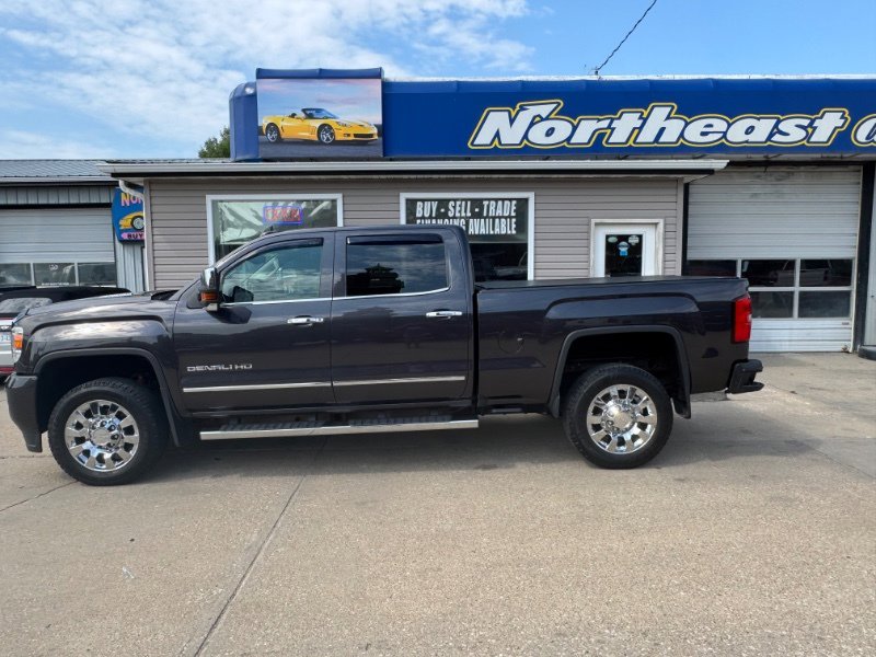Used 2016 GMC Sierra 2500 Denali w/ Duramax Plus Package image 1
