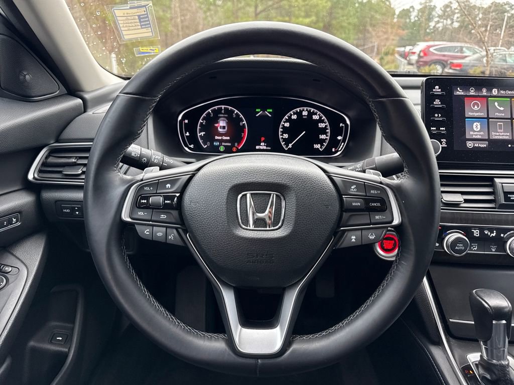 Used 2018 Honda Accord Touring image 18