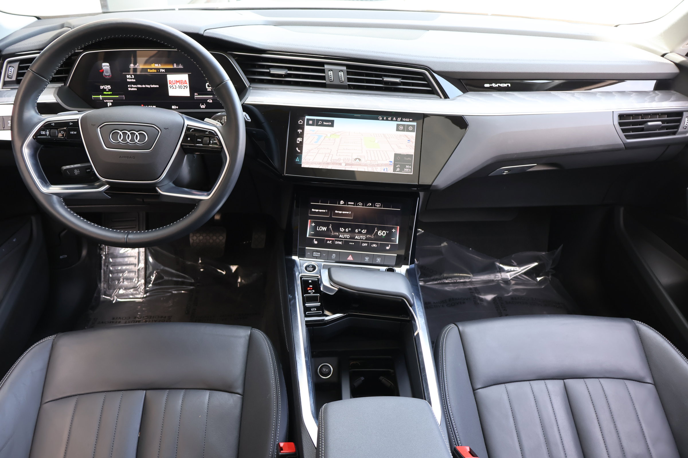 Used 2021 Audi e-tron Premium w/ Convenience Plus Package image 18