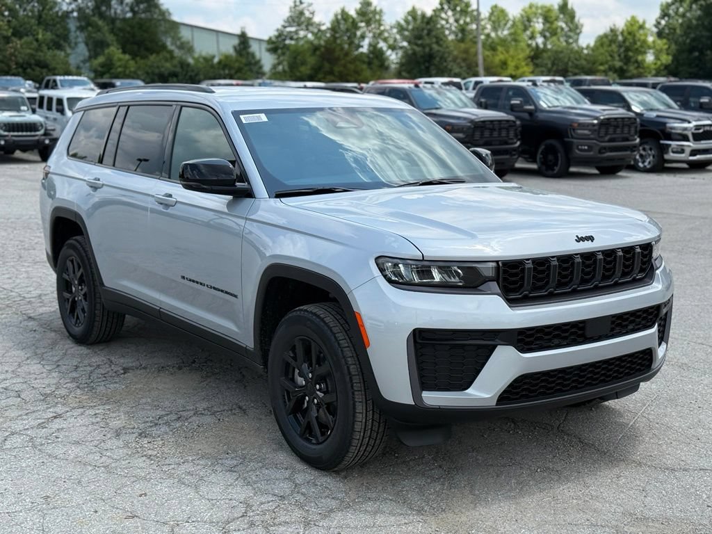 New 2026 Jeep Grand Cherokee L 4WD image 4