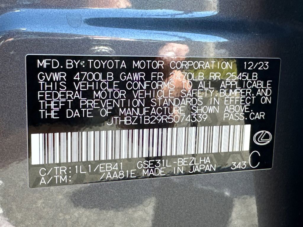 Used 2024 Lexus IS 350 F Sport RWD image 31