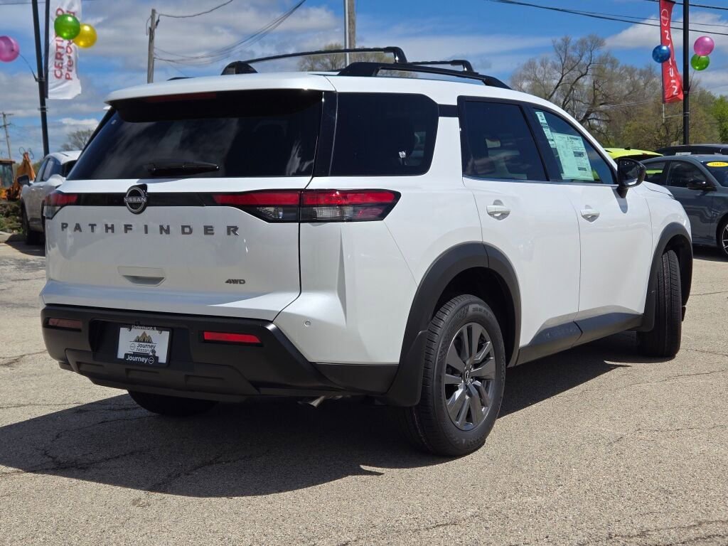 New 2026 Nissan Pathfinder SV w/ Cargo Package AWD/4WD image 10
