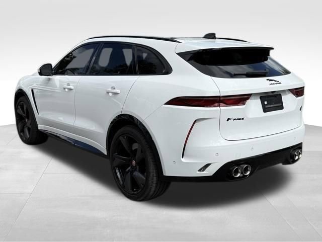 Certified 2022 Jaguar F-PACE SVR image 3