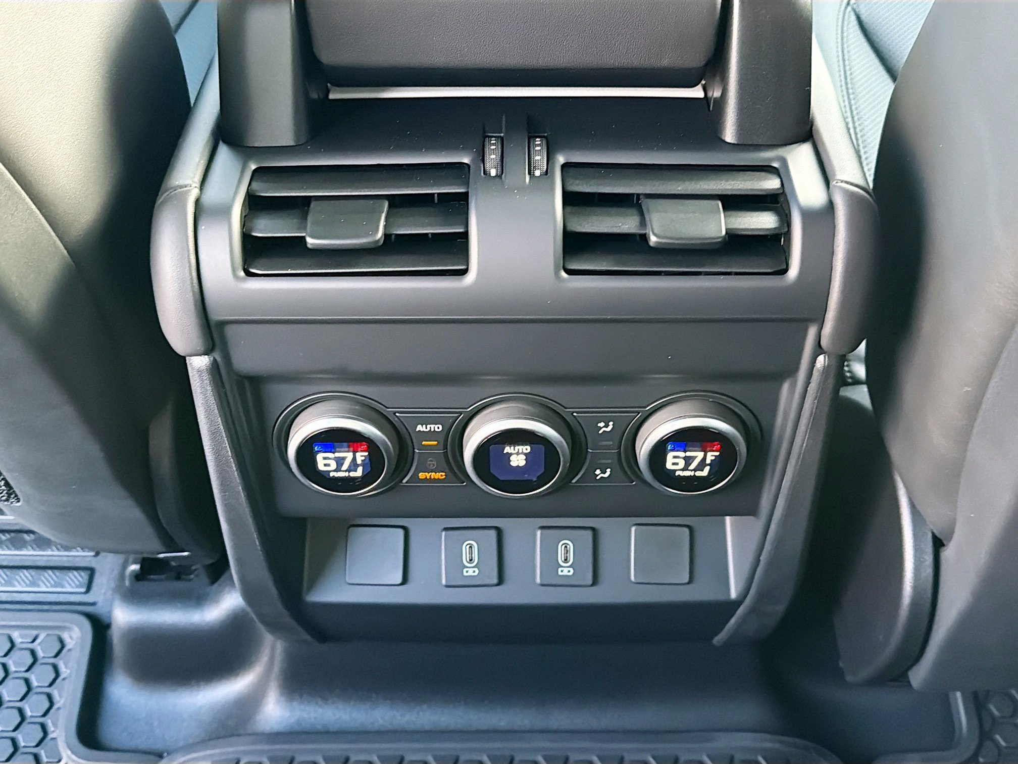 New 2026 Land Rover Defender 110 X-Dynamic SE AWD/4WD image 19