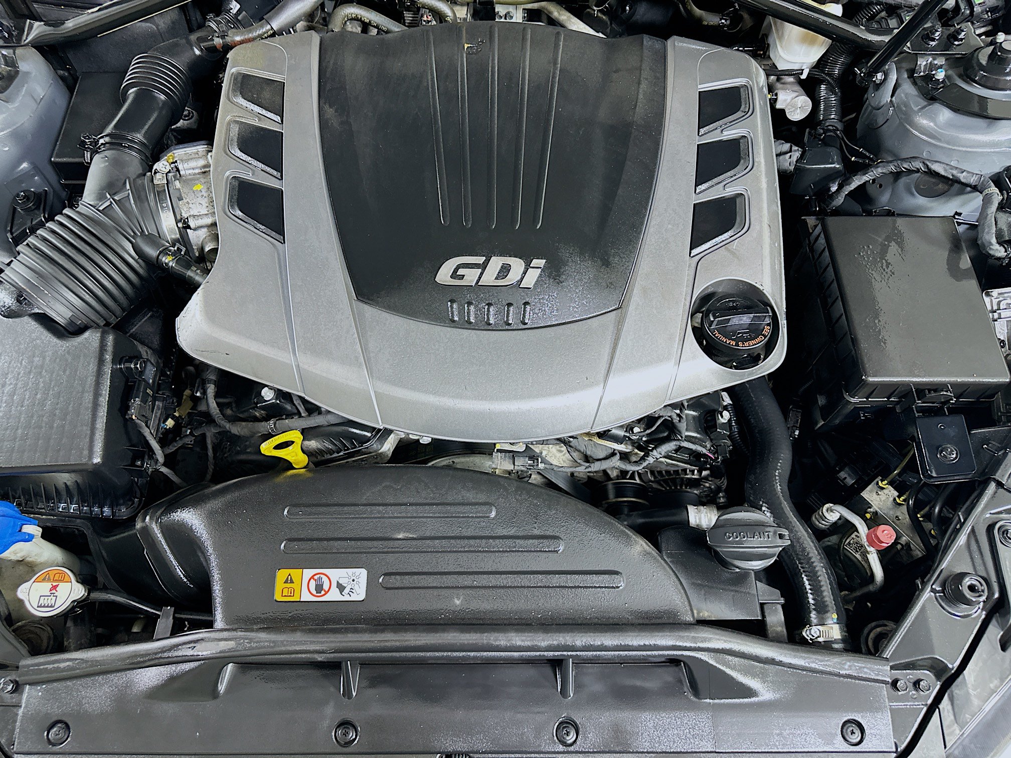 Used 2014 Hyundai Genesis 3.8 RWD image 28