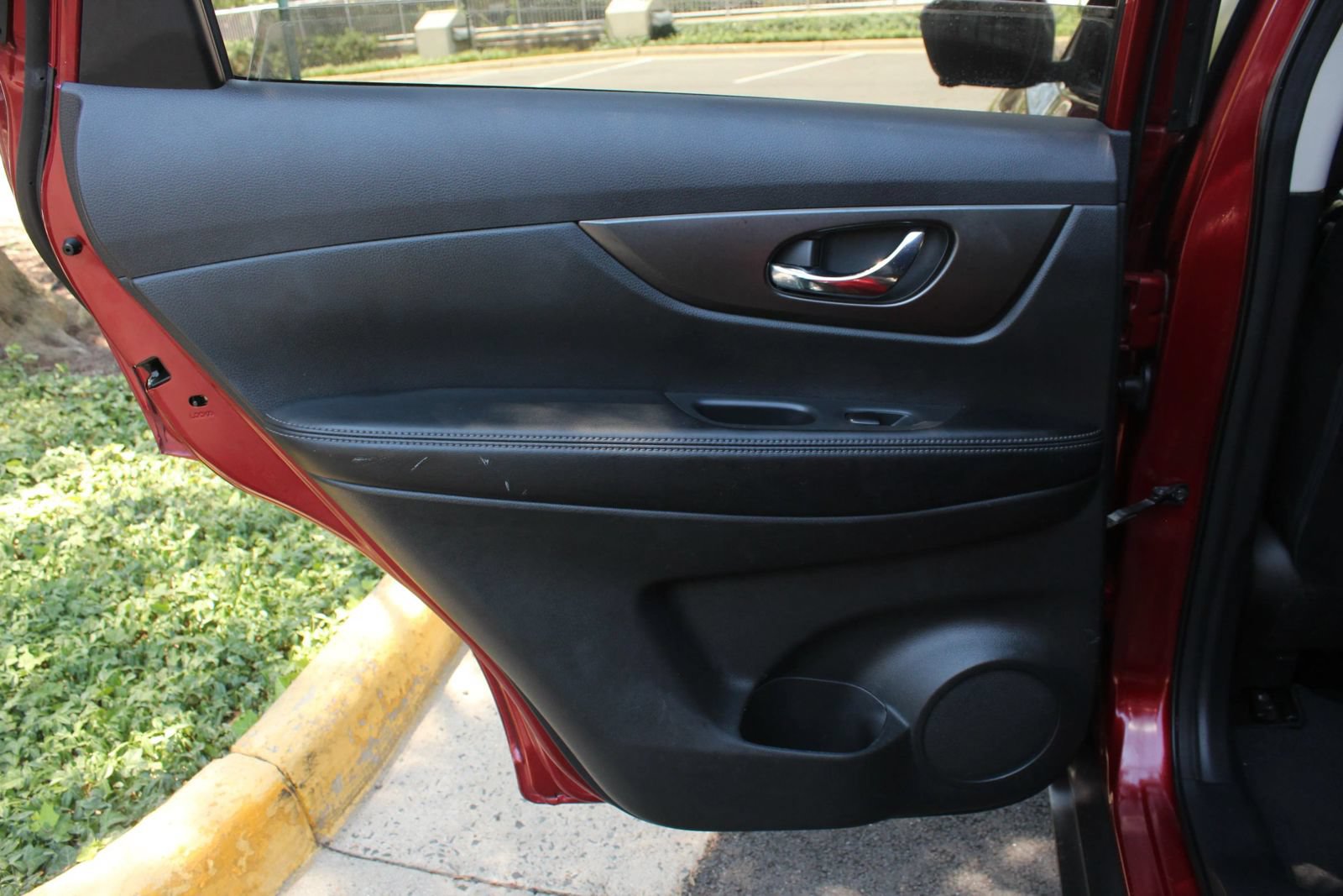 Used 2015 Nissan Rogue SV w/ SV Premium Package AWD/4WD image 20