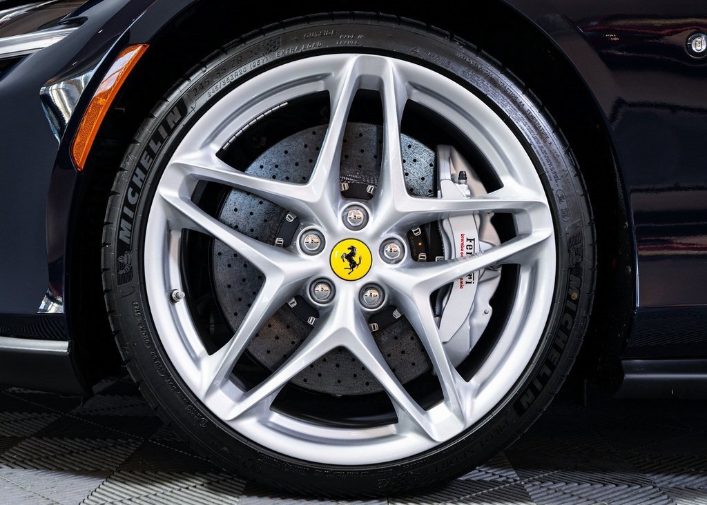 Certified 2024 Ferrari Roma Spider image 9