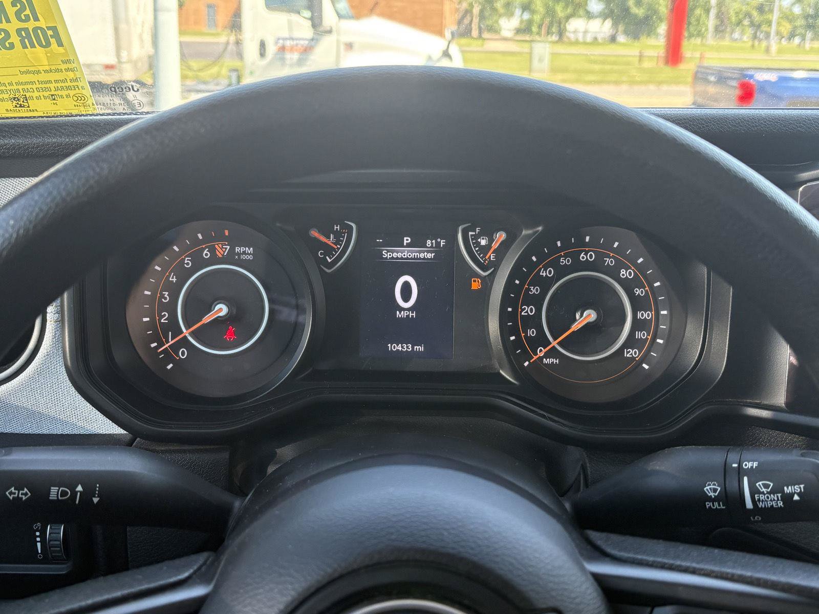 Used 2025 Jeep Gladiator Sport AWD/4WD image 9