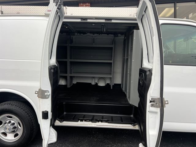 Used 2021 Chevrolet Express 2500 w/ Driver Convenience Package image 14