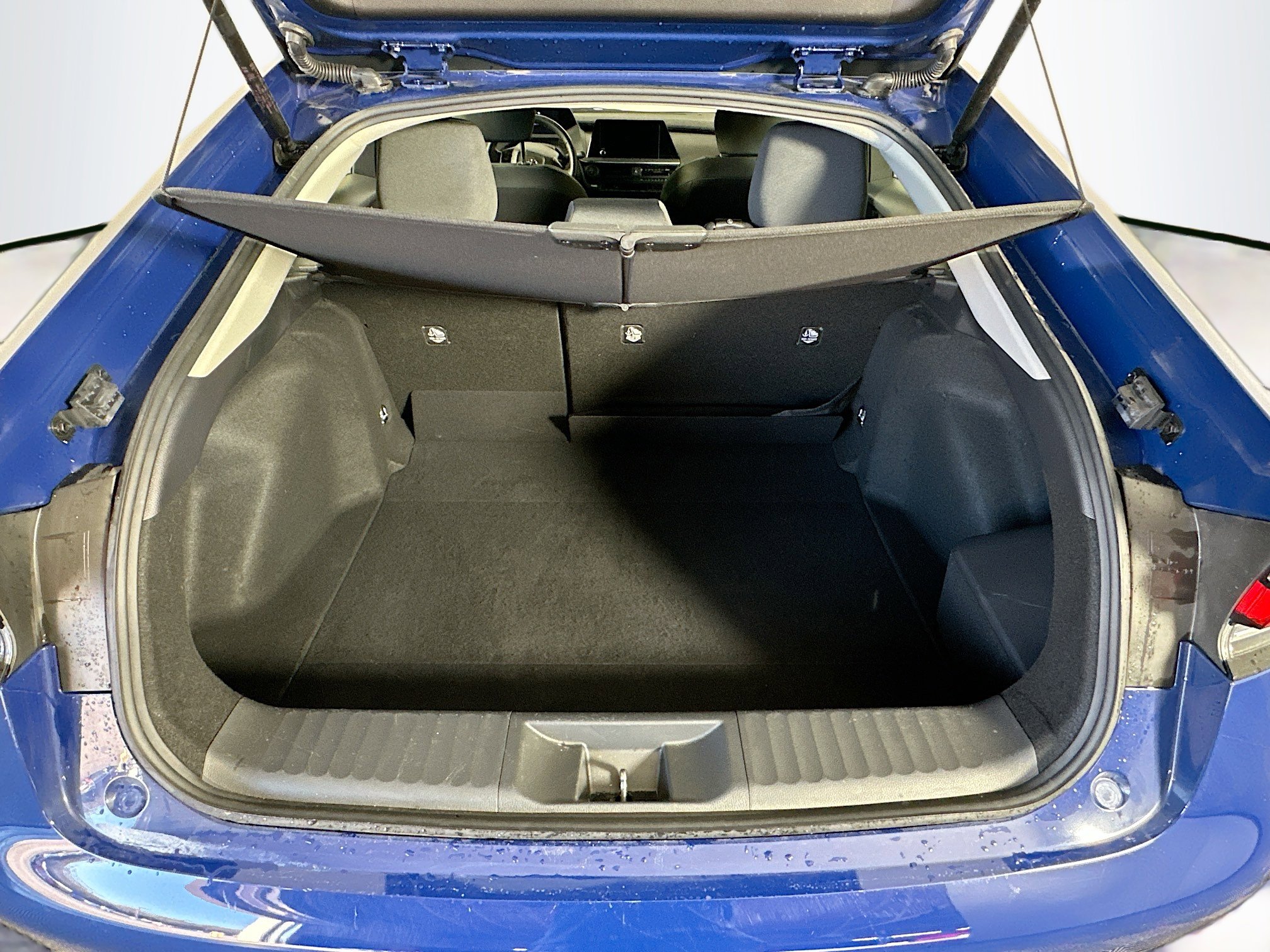 Used 2025 Toyota Prius LE image 29