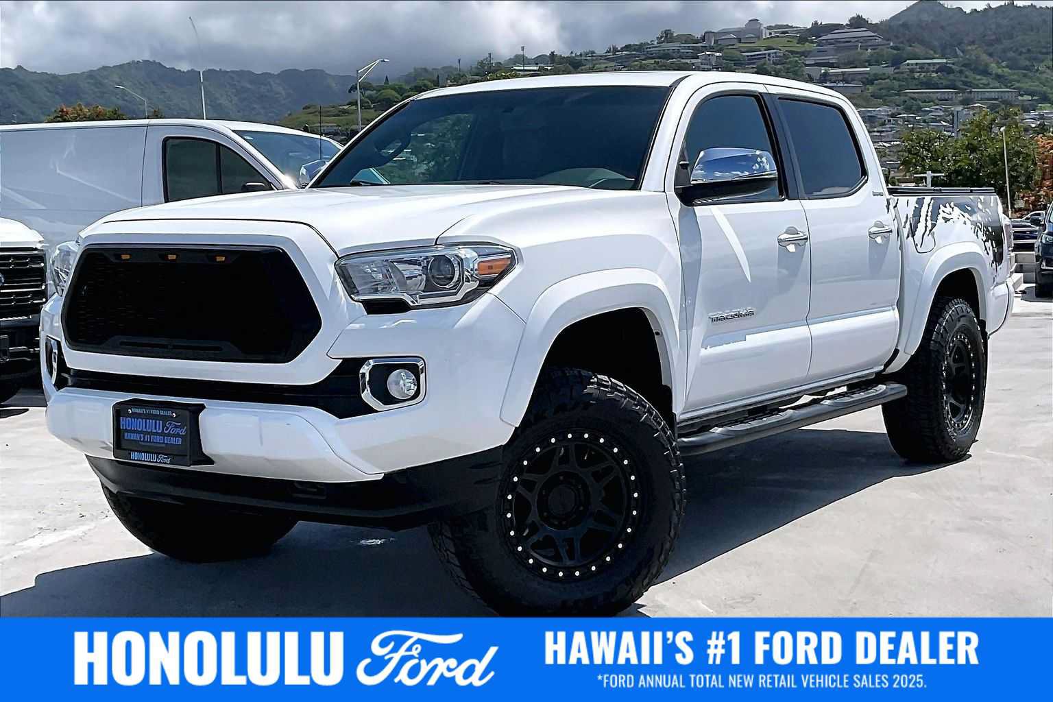 Used 2017 Toyota Tacoma Limited w/ Tow Package AWD/4WD video 1