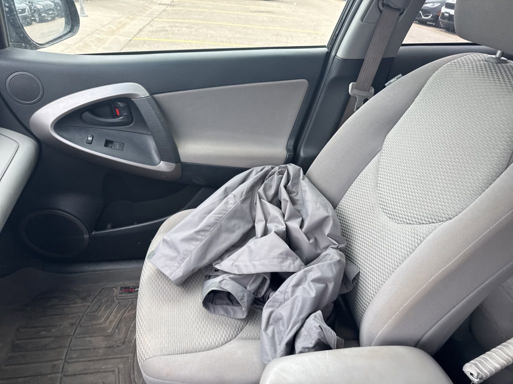 Used 2007 Toyota RAV4 Limited AWD/4WD image 12