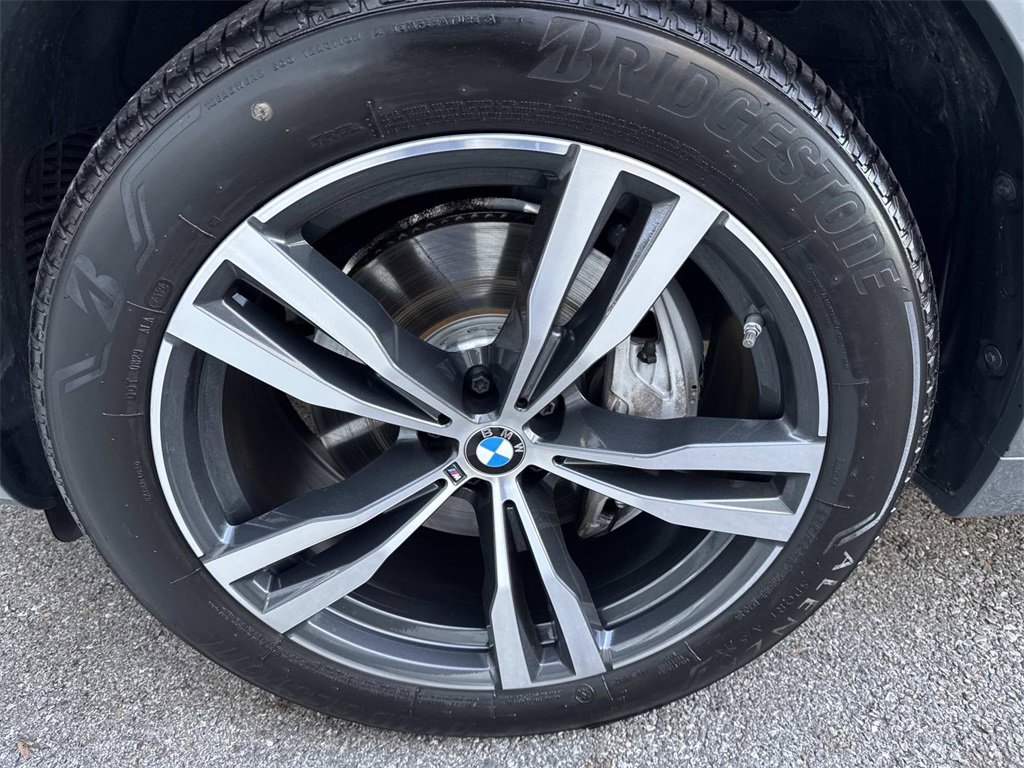 Used 2025 BMW X7 xDrive40i w/ M Sport Package image 12