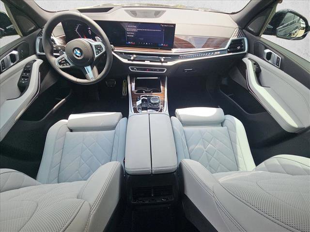 Used 2026 BMW X5 xDrive40i w/ M Sport Package AWD/4WD image 17