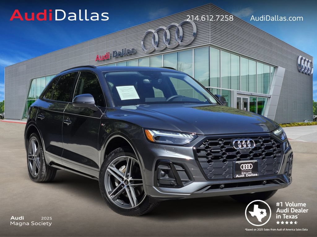 Used 2023 Audi Q5 e Prestige AWD/4WD image 1