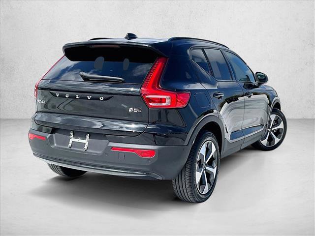 Used 2024 Volvo XC40 B5 Plus AWD/4WD image 2