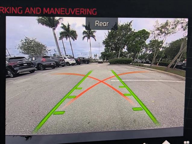 Certified 2025 BMW 330i Sedan w/ Convenience Package image 14