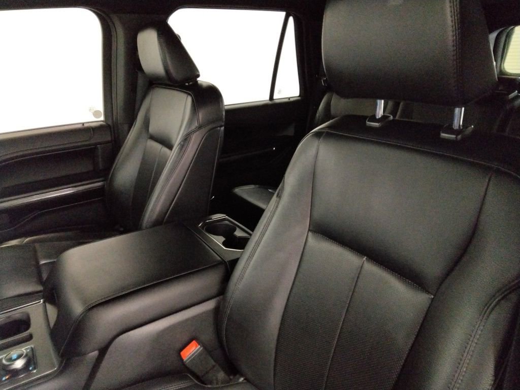 Used 2021 Ford Expedition Max XLT image 34