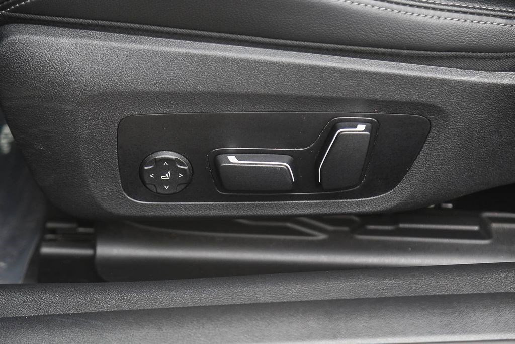 Used 2025 BMW 430i Coupe image 21