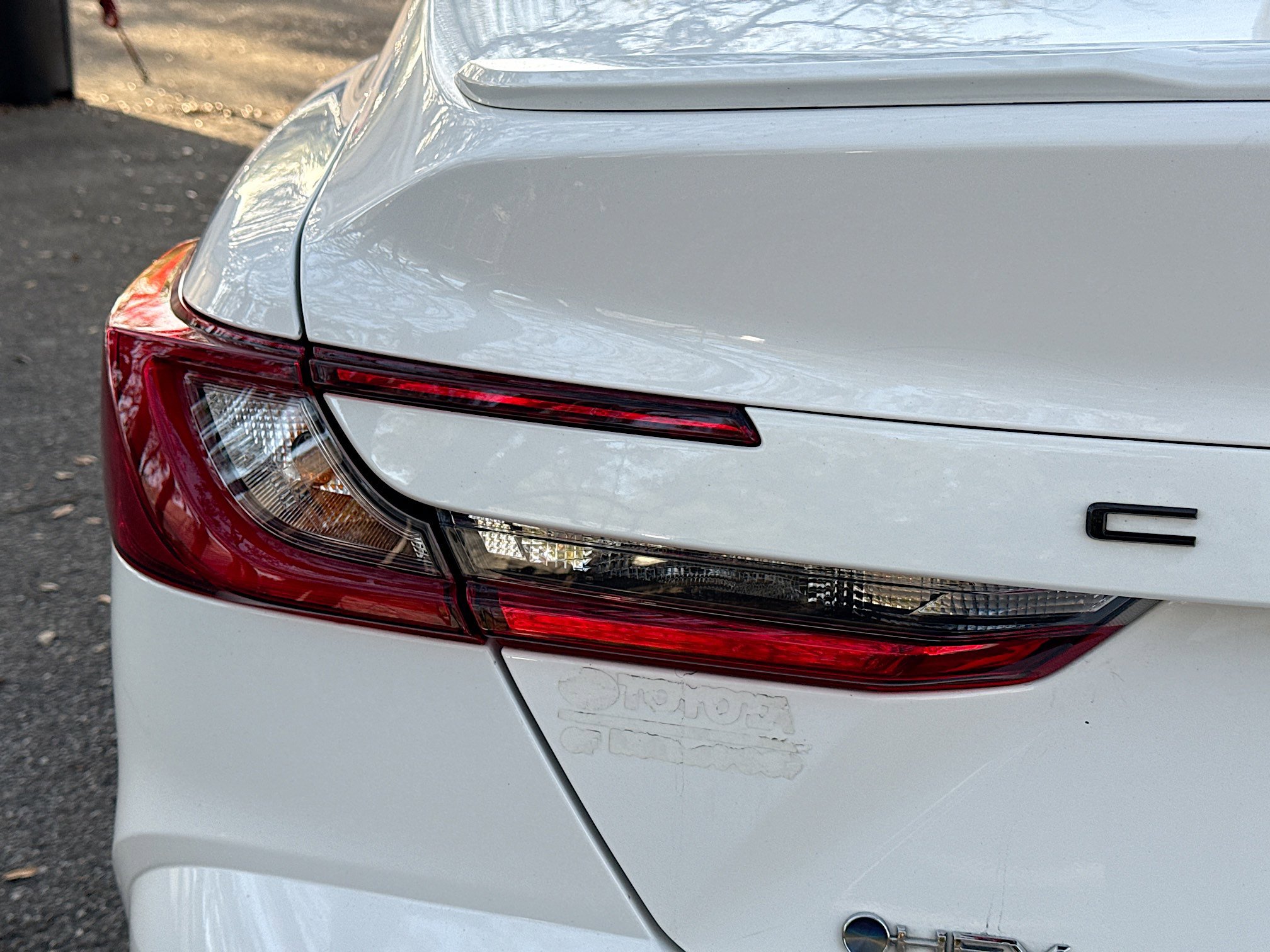 Used 2025 Toyota Camry SE w/ Multimedia Upgrade Package image 8