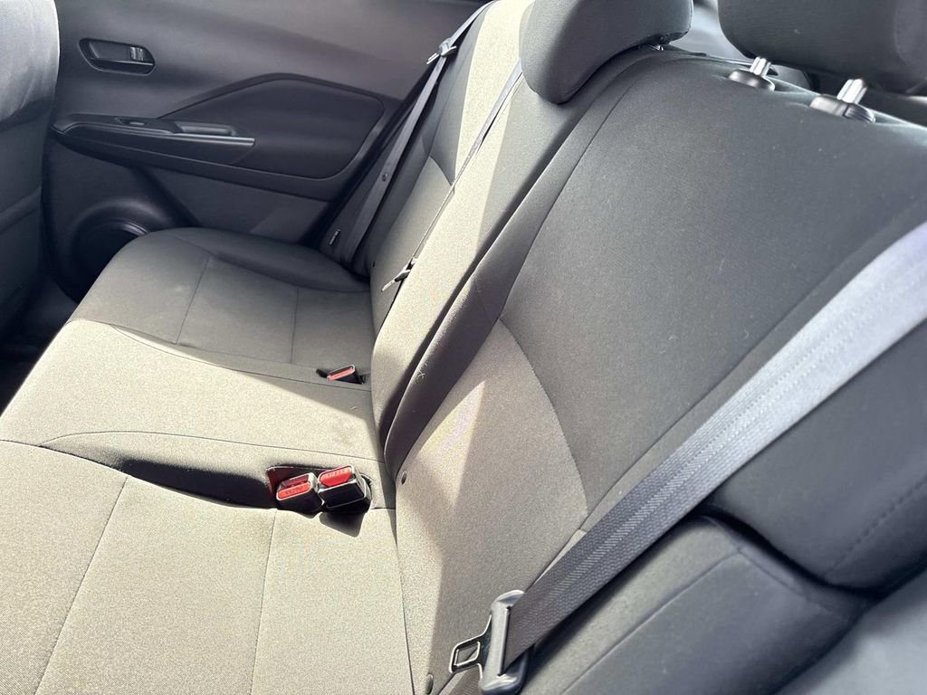 Certified 2025 Nissan Kicks Play S image 13