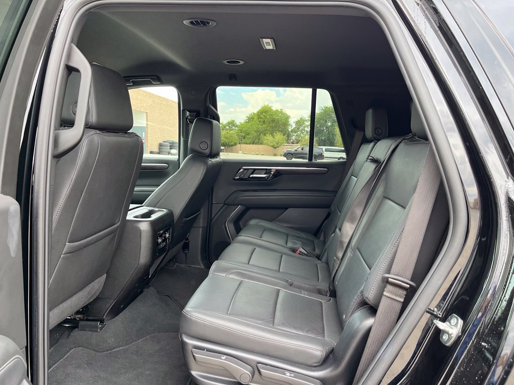 Used 2025 Chevrolet Tahoe Z71 AWD/4WD image 16