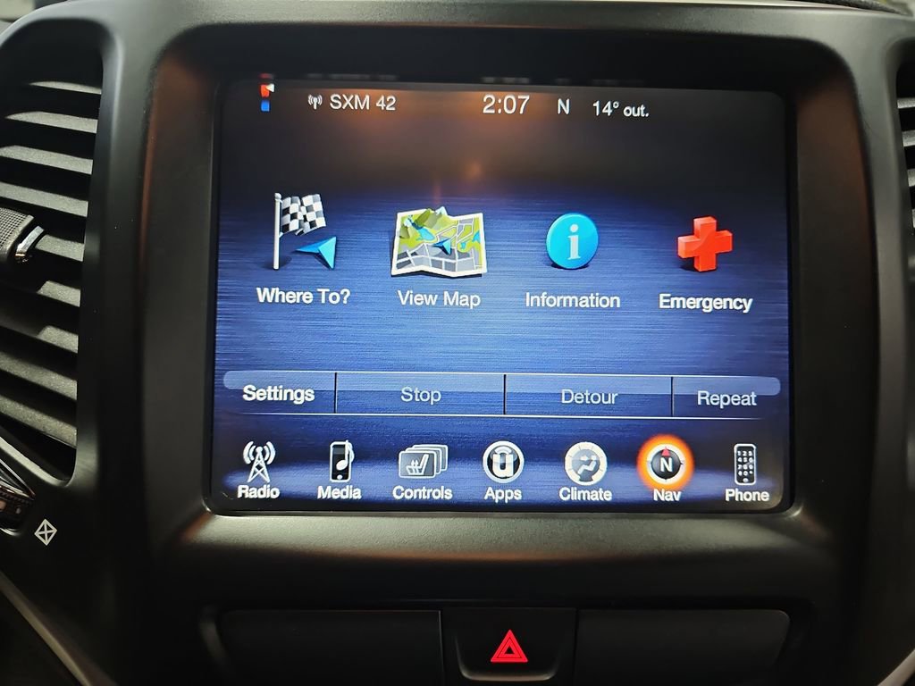 Used 2016 Jeep Cherokee Trailhawk w/ Leather Interior Group image 23