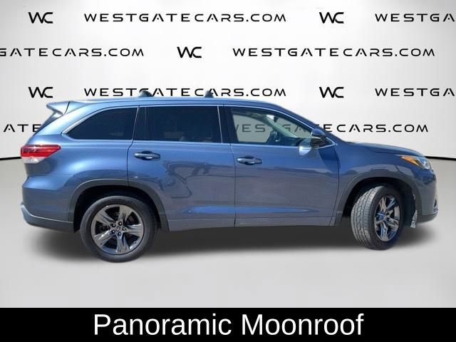 Used 2017 Toyota Highlander Limited Platinum image 5