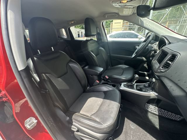 Used 2019 Jeep Compass Latitude w/ Popular Equipment Group AWD/4WD image 28