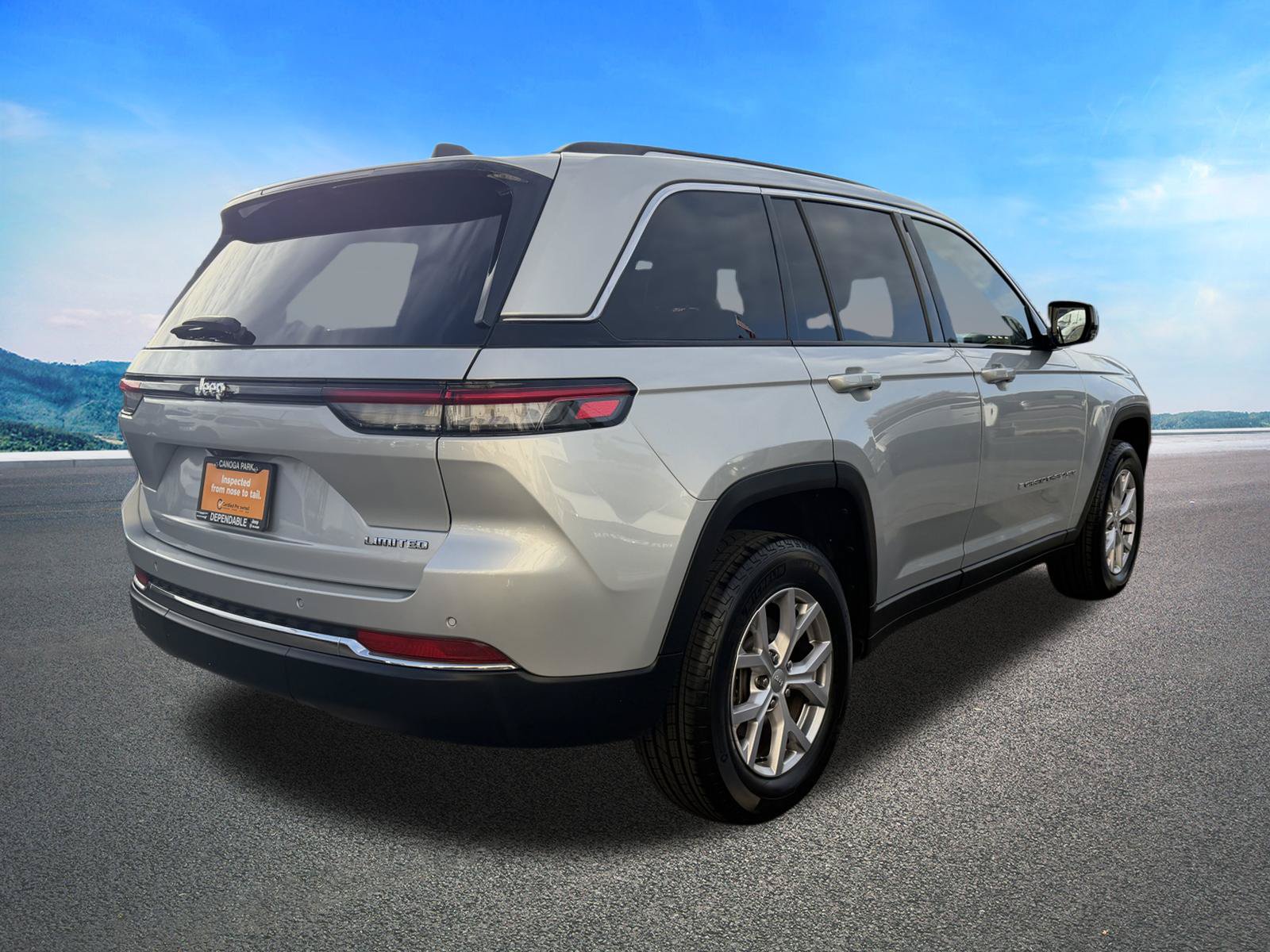 Used 2022 Jeep Grand Cherokee Limited RWD image 11