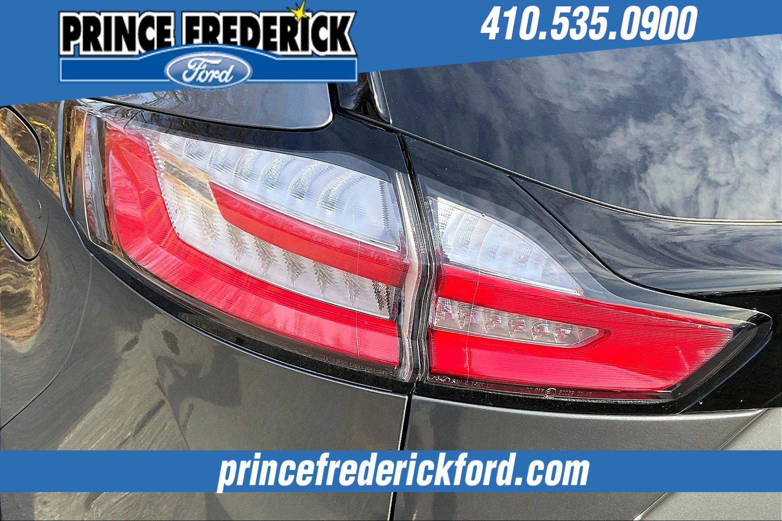 Used 2024 Ford Edge ST image 25