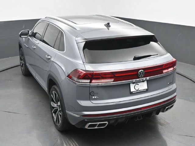 Used 2024 Volkswagen Atlas Cross Sport SEL Premium R-Line AWD/4WD image 39